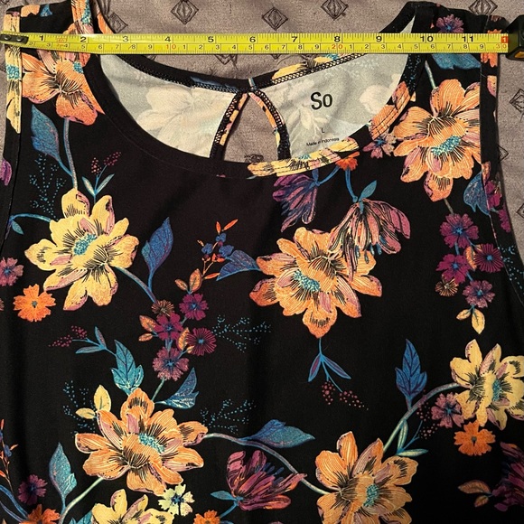 SO Fit n Flare Floral Dress - Picture 6 of 7